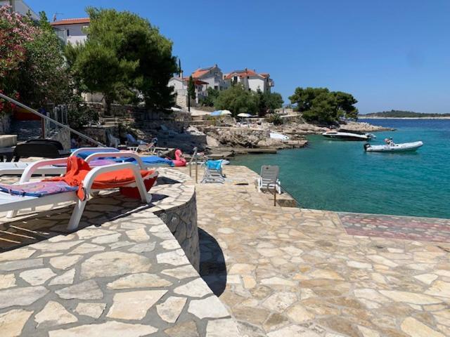 Apartments Bilo - Jela & Ivan Dolac Екстериор снимка