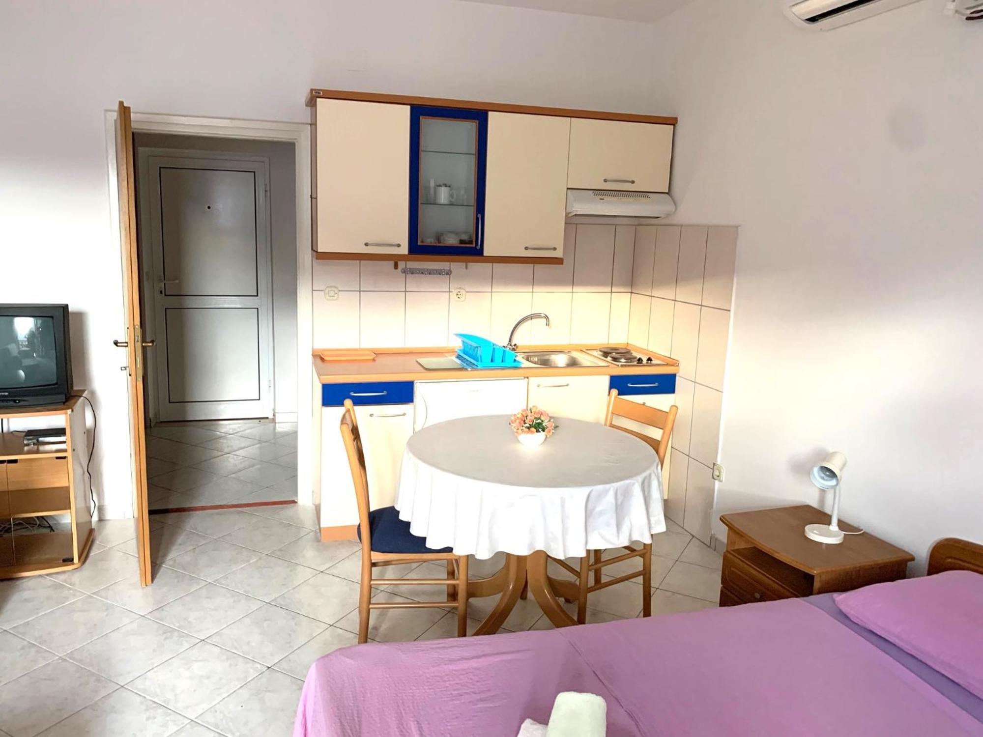 Apartments Bilo - Jela & Ivan Dolac Екстериор снимка