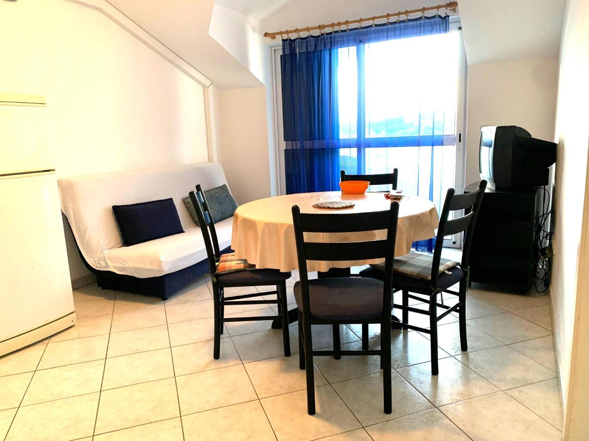 Apartments Bilo - Jela & Ivan Dolac Екстериор снимка