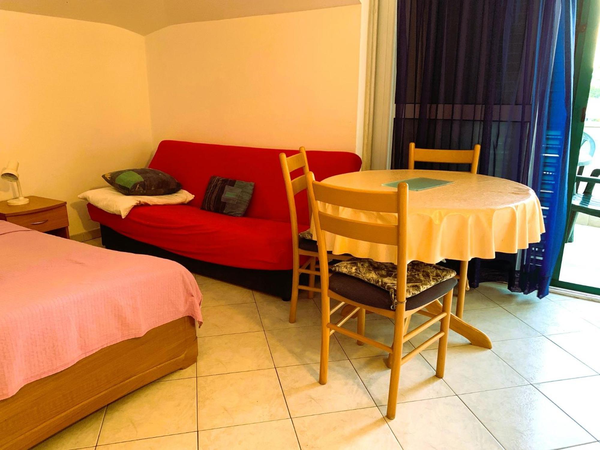 Apartments Bilo - Jela & Ivan Dolac Екстериор снимка